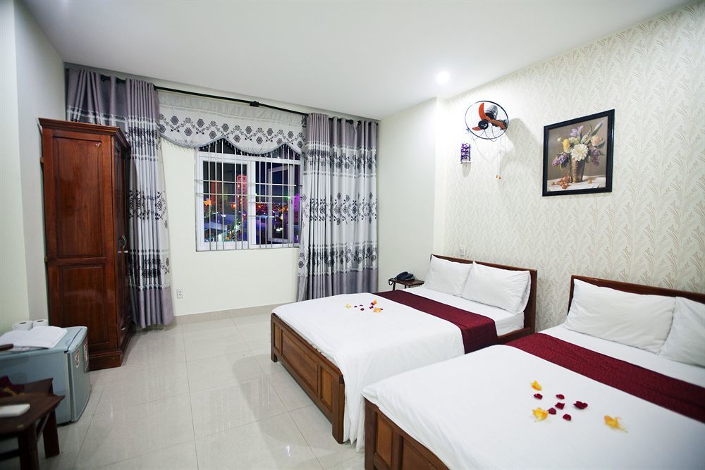 Tuan Phong Hotel Da Nang Exterior photo