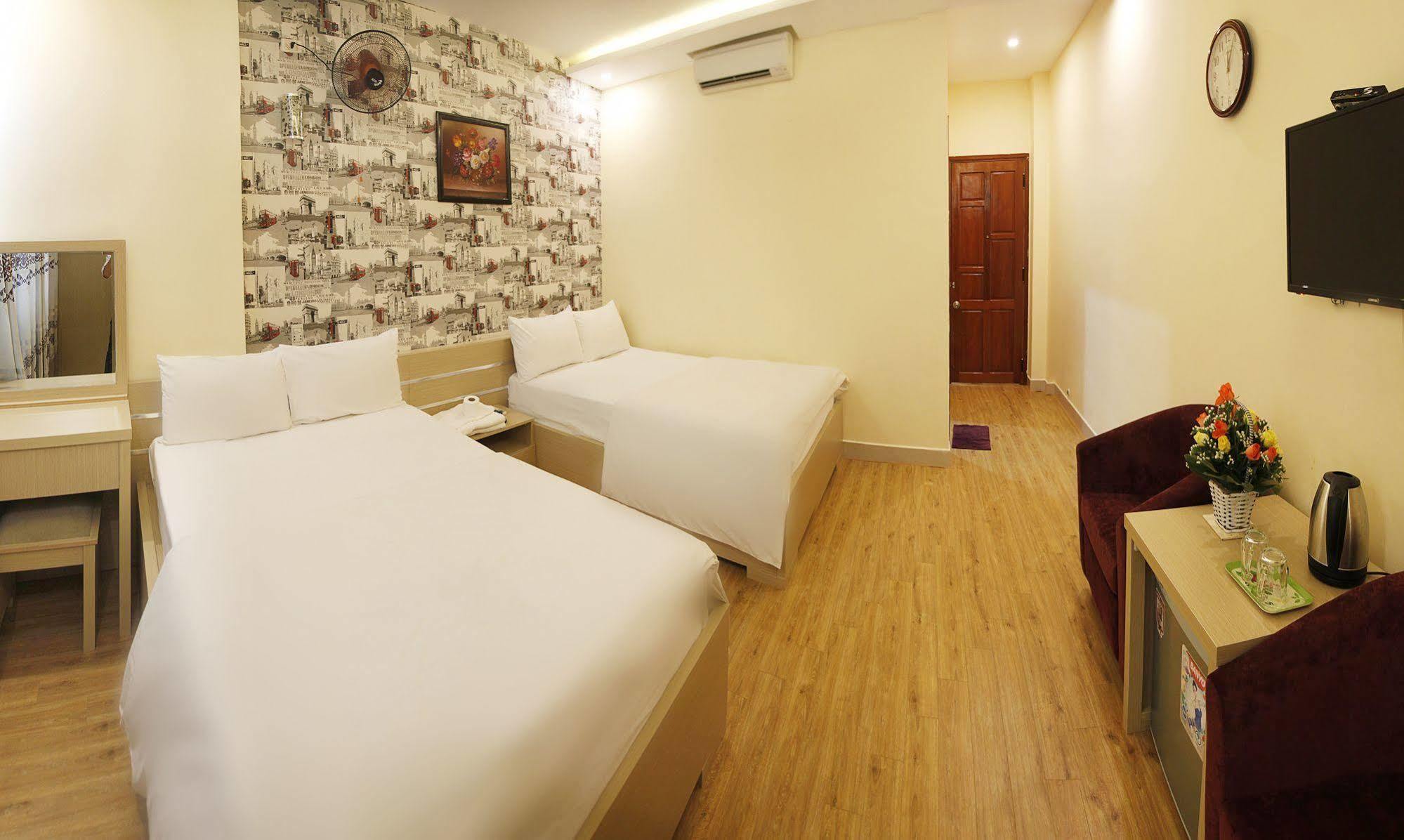 Tuan Phong Hotel Da Nang Exterior photo
